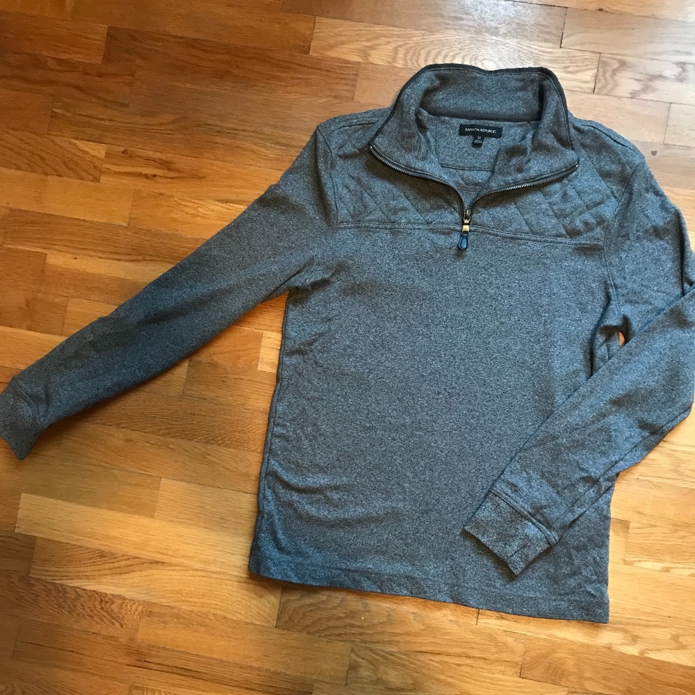 Banana Republic Medium 3/4 zip long sleeved shirt